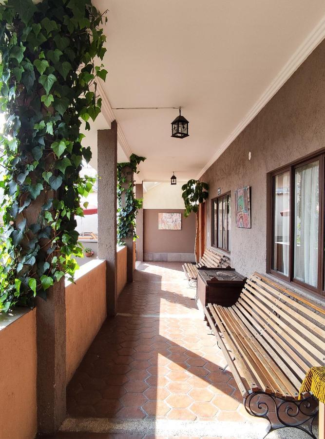 Casa Merced Hotel